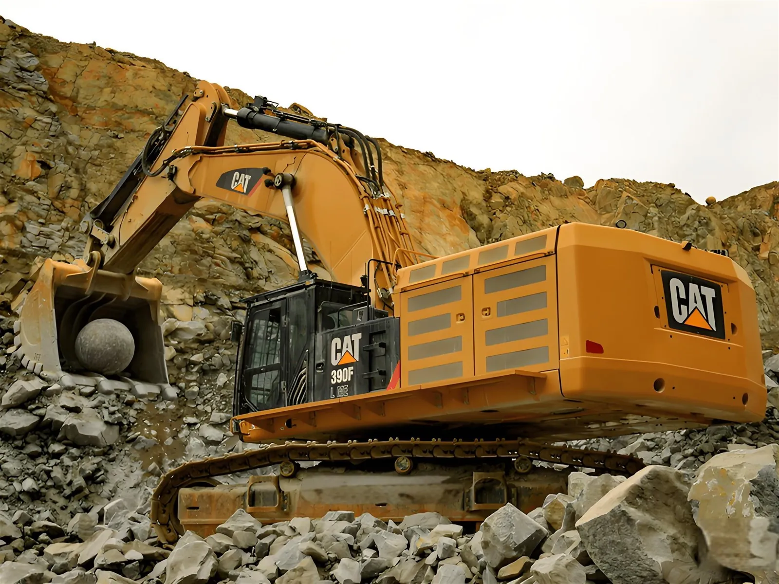 Cat 6015B Bucket Cat 6015B Bucket