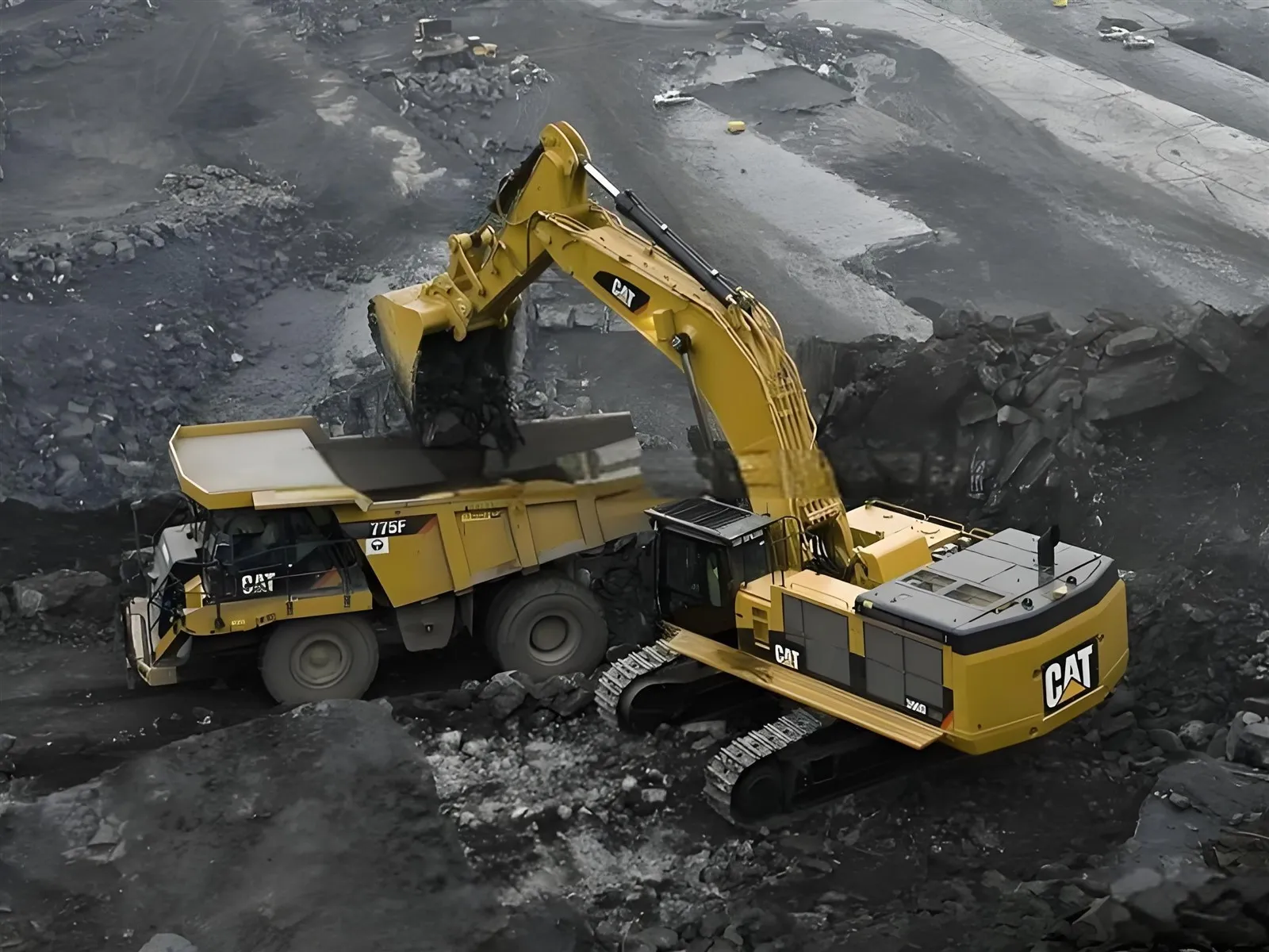 Cat 6015B Bucket Cat 6015B Bucket